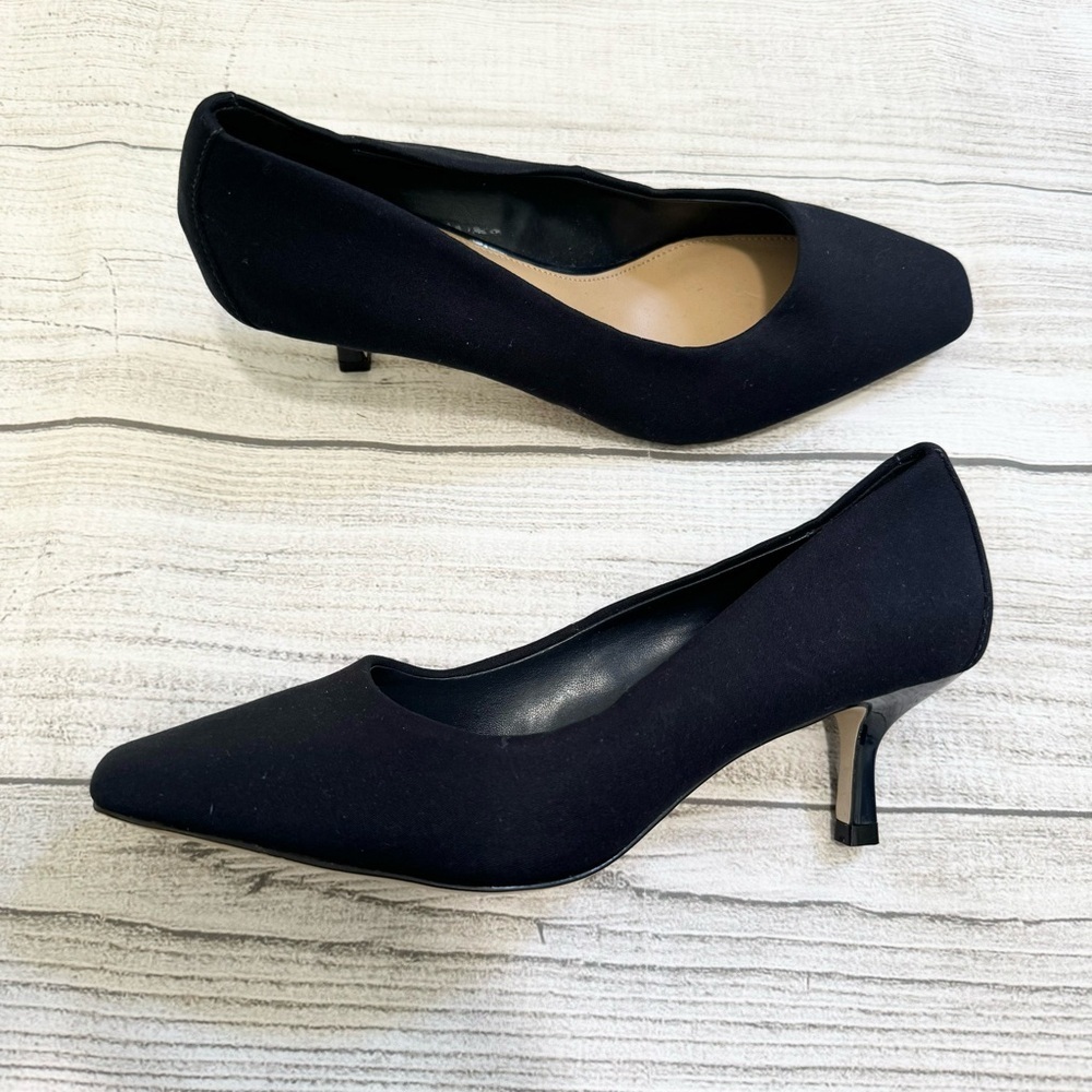 Donald Pliner Dark Navy Corina Pumps